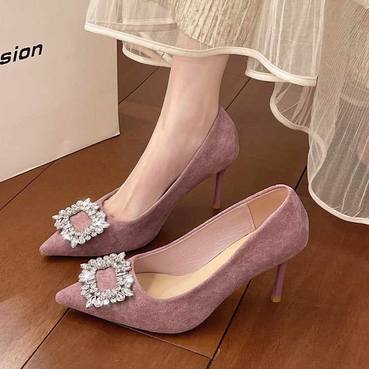 Damen elegante Pumps mit funkelndem Schmuckdetail R&B