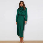 Damen Satin-Maxikleid mit hohem Kragen und Raffungen R&B