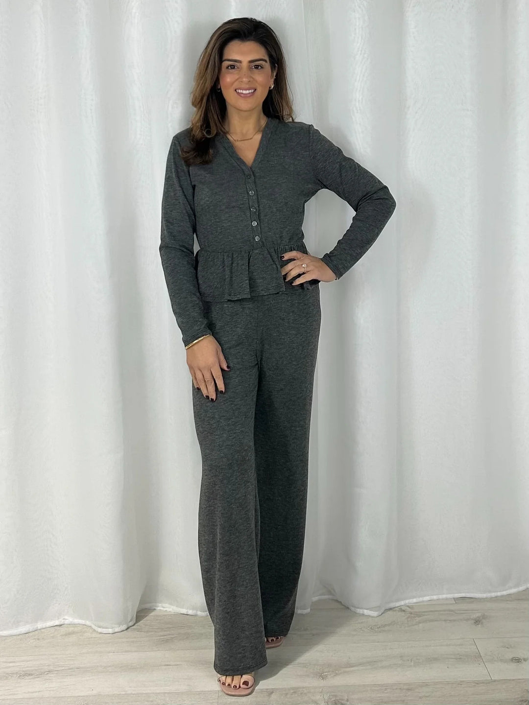 Damen Lounge-Set mit weitem Bein und Rüschendetail R&B