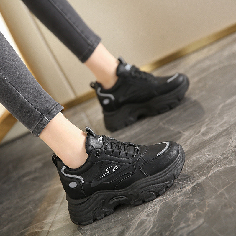 Damen Chunky Sneakers mit dämpfender Sohle und sportlichem Design R&B