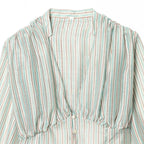 Damenbluse mit tiefem V-Ausschnitt und eleganten Rüschendetails R&B