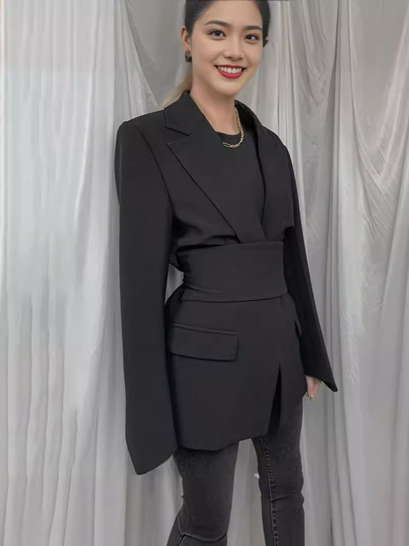 R&B | Blazer Longline Tailored Fit Selbstbinder Taille Revers Taschen
