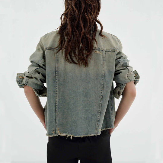 Damen modische Denimjacke im Vintage-Stil mit lässigem Schnitt und fransigen Details R&B