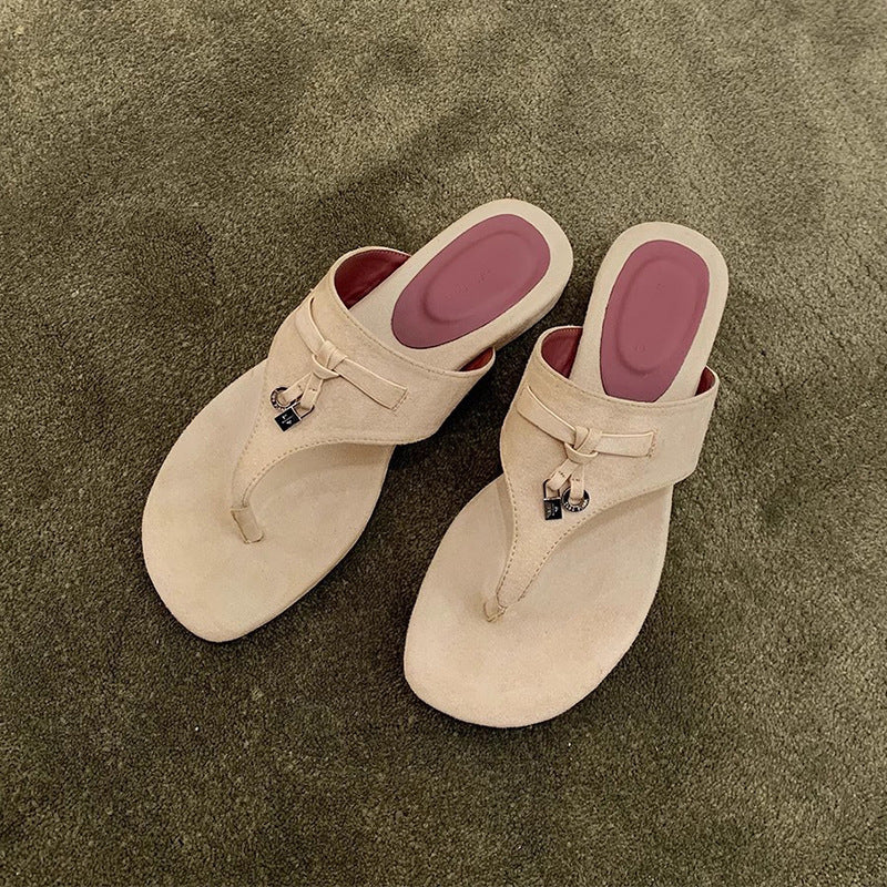 Damen elegante Zehentrenner-Sandalen mit modischem Riemendesign und bequemer Fußbettstruktur R&B