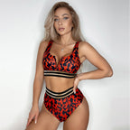 Damen Hochgeschnittener Bikini mit sportivem Design und eleganten Akzenten R&B