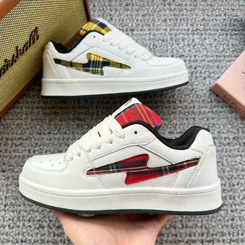 Damen Sneakers mit auffälligem Karomuster und dämpfender Sohle R&B
