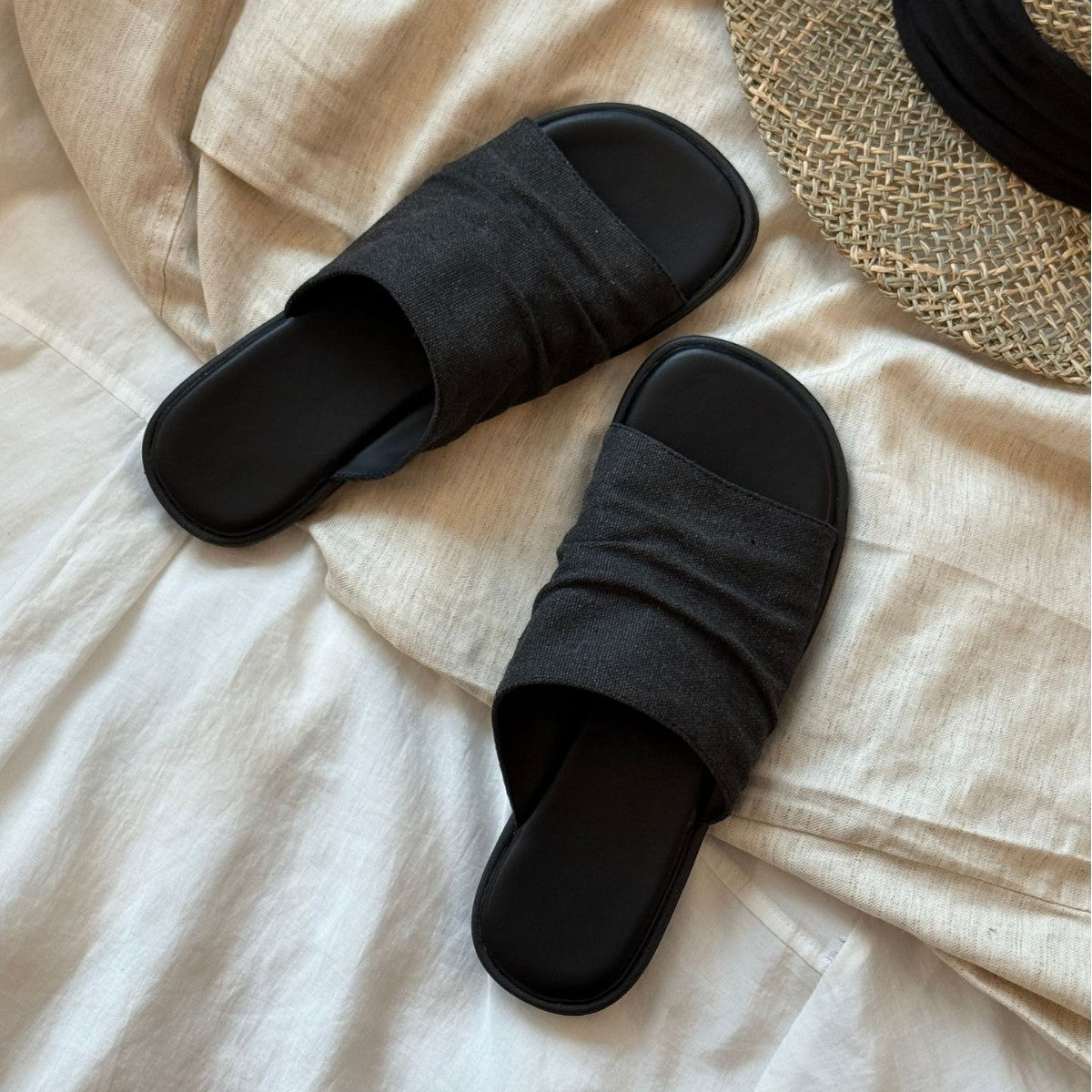 Damen Komfortable Riemensandalen mit breitem Riemen und anatomisch geformtem Fußbett