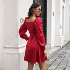 Damen Satin Kleid mit Knopfdetails und Puffärmeln R&B