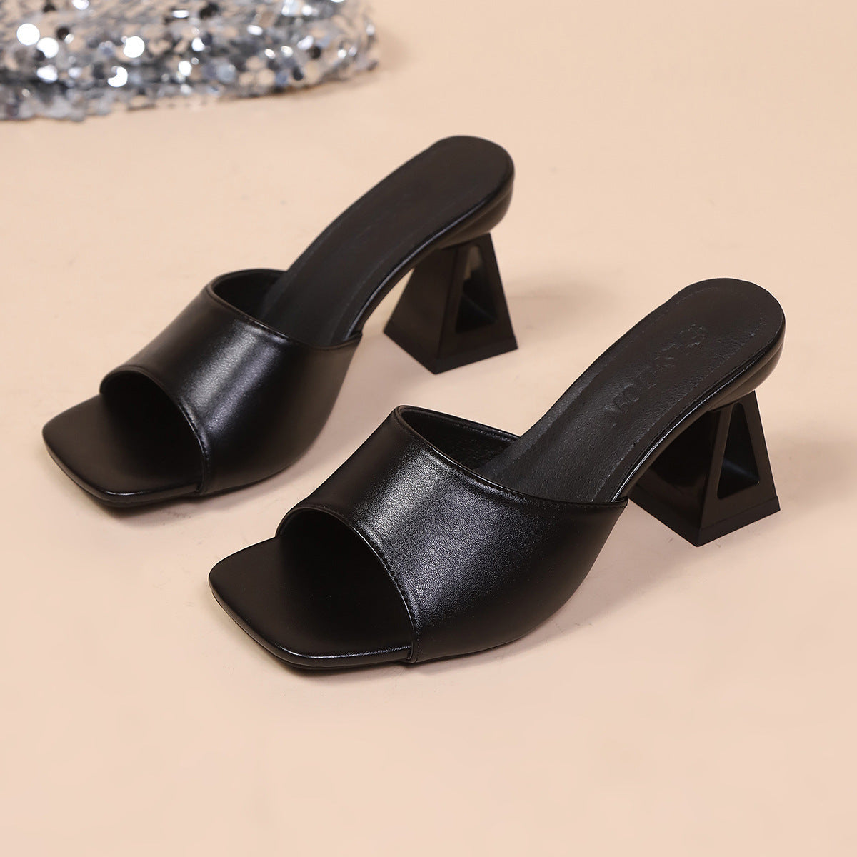 Damen Mules mit stylischem Blockabsatz und modischem Obermaterial R&B