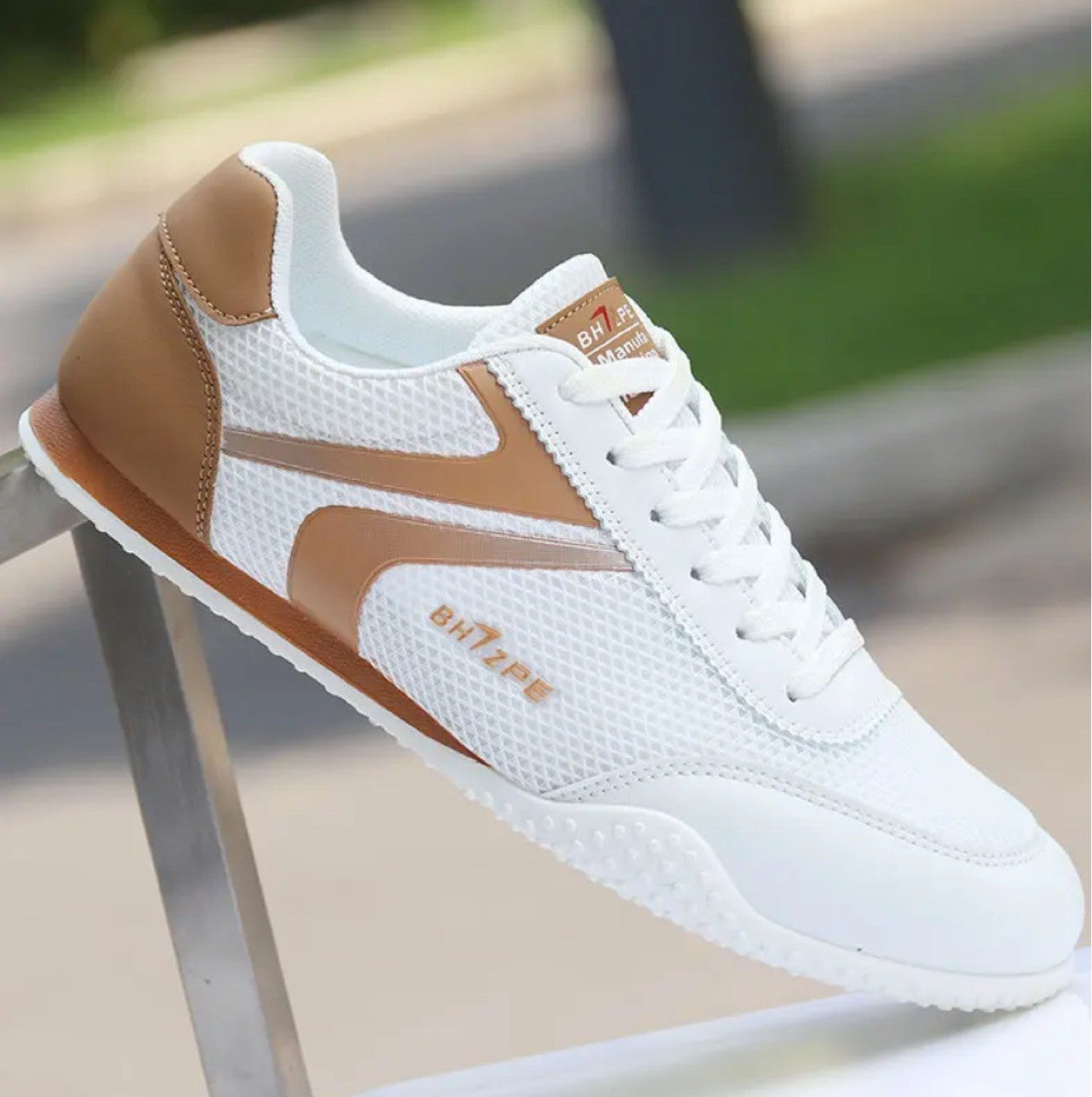 Damen Sportliche Mesh Sneakers mit flexiblem Sohlenkonzept R&B