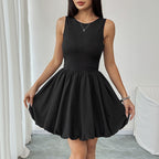 Damen Sommerliches Minikleid mit figurbetontem Oberteil und schwingendem Rock R&B