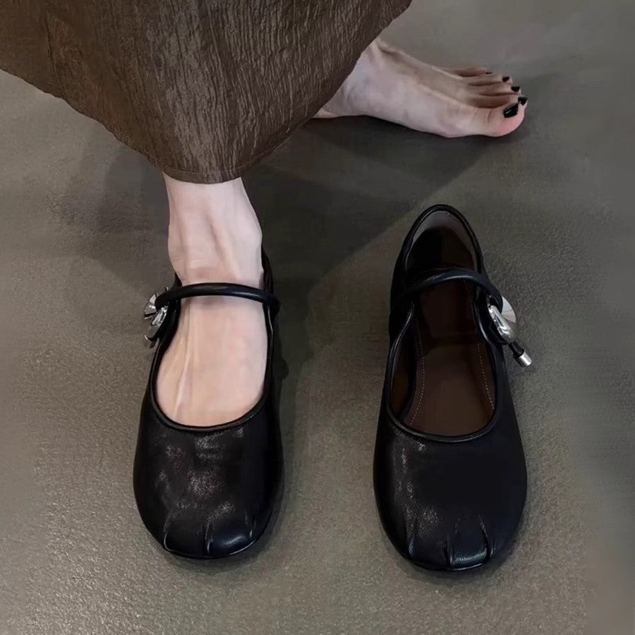 Damen elegante Ballerinas mit modischem Riemchen und dekorativem Schmuckdetail R&B