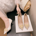 Damen Glamouröse High Heels mit floralen Details und elegantem Absatz R&B