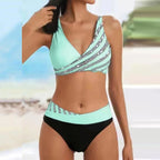 Damen Sportlicher Badeanzug mit kreativen Streifen R&B