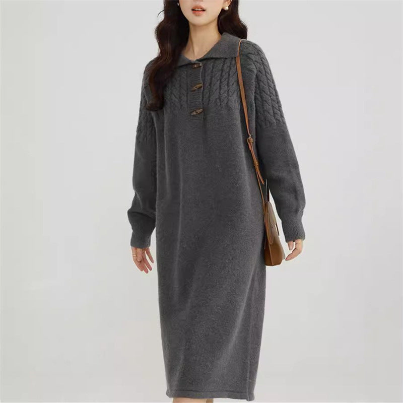 Damen Strickkleid mit Kragen und Knopfdetails R&B