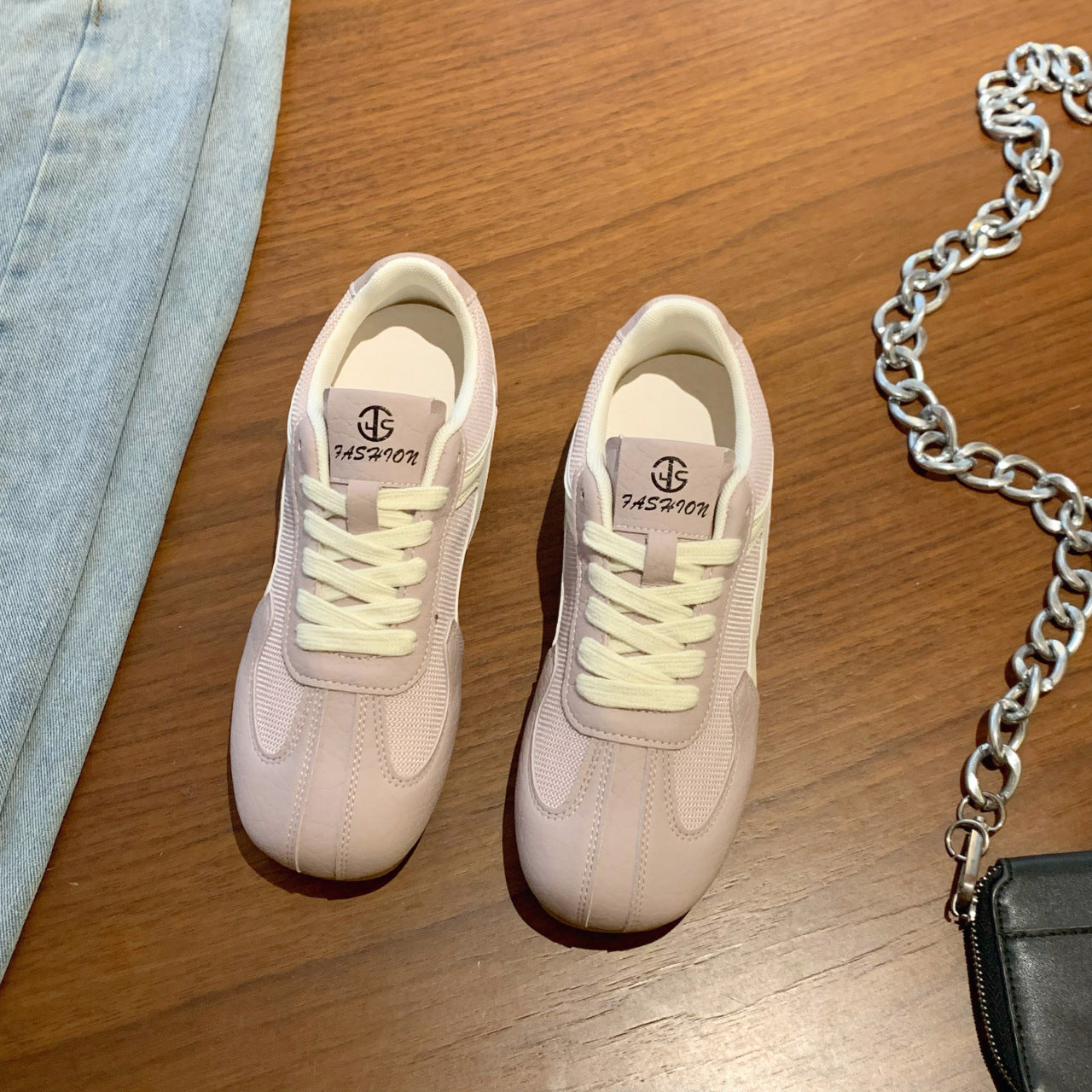 Damen Leichte Freizeitsneaker mit atmungsaktivem Netzmaterial und flexibler Sohle R&B