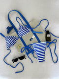 Damen Triangel-Bikini mit eleganten BindR&Bändern und maritimem Streifenmuster R&B