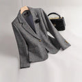R&B | Blazer Taillierte Passform Luxuriöser Stoff Ein Knopf Knopfdetails