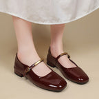 Damen Lackleder Ballerinas mit verstellbarem Riemen und goldener Schnalle R&B