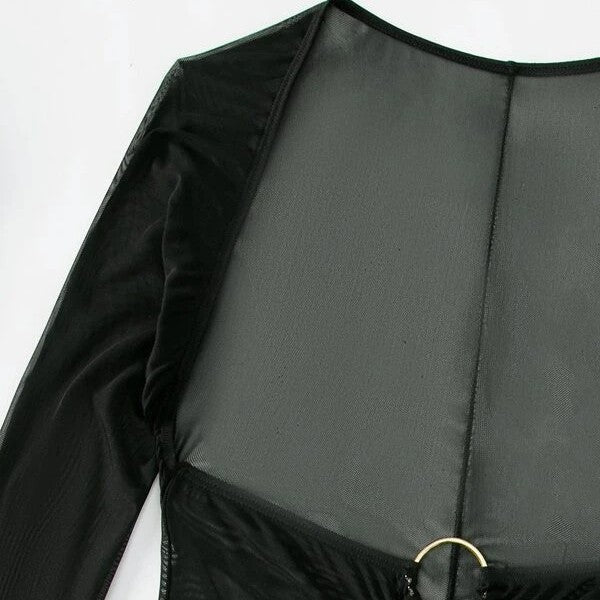 Damen Strandkleid mit transparentem Wickeldetail und modischen Ring-Elementen R&B