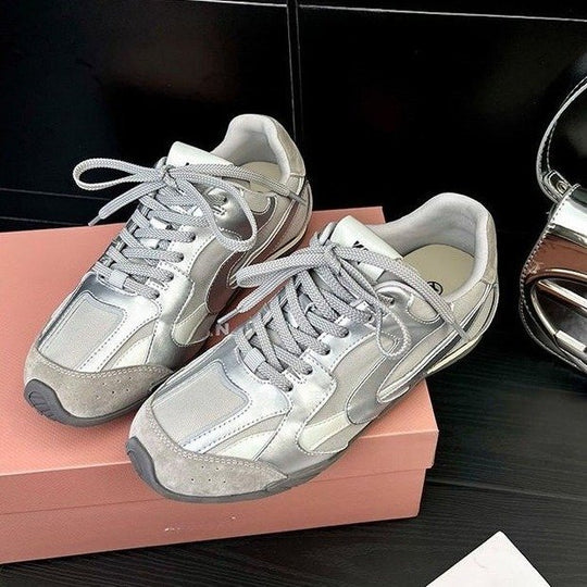 Damen Sportliche Sneaker mit atmungsaktiven Obermaterial und dämpfender Sohle R&B