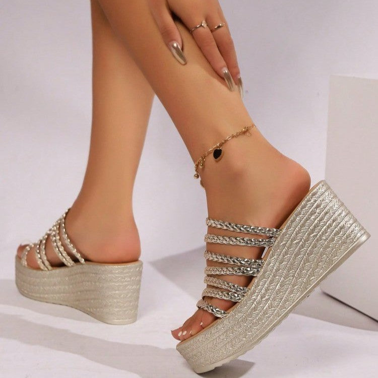 Damen Plateau-Sandalen mit geflochtenem Riemen-Detail R&B