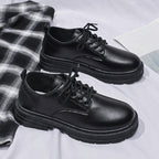 Damen Schnürschuhe mit robustem Sohlenprofil und modisch-elegantem Design
