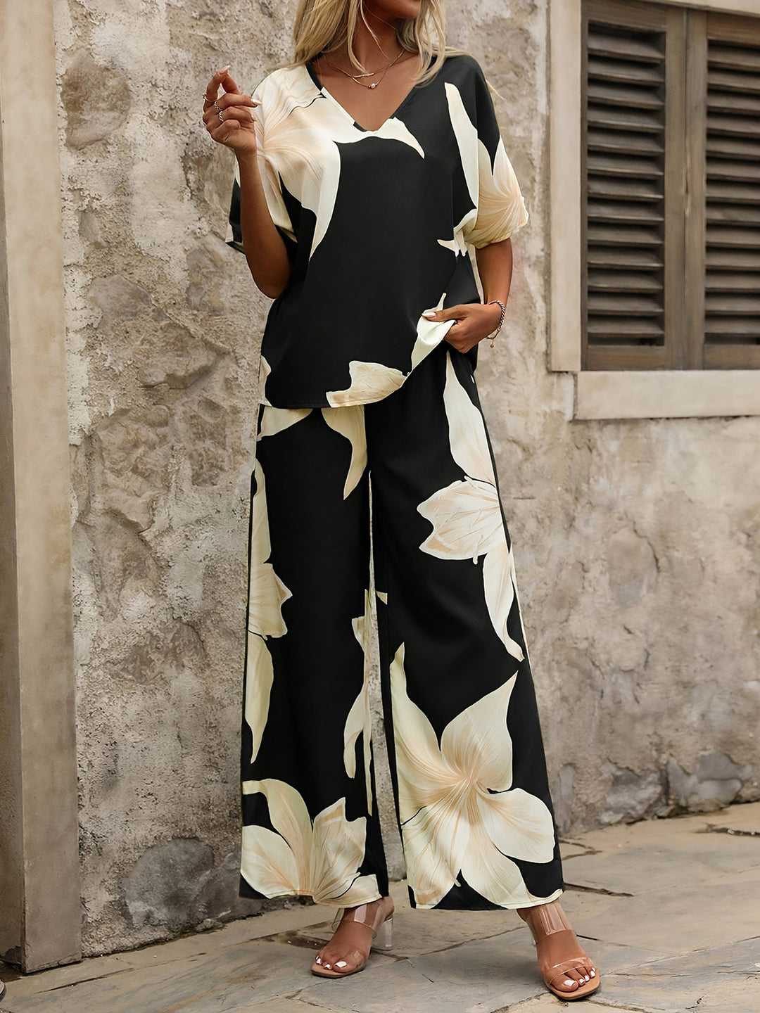 Damen luftiges Ensemble mit fließendem Schnitt und floralem Design R&B