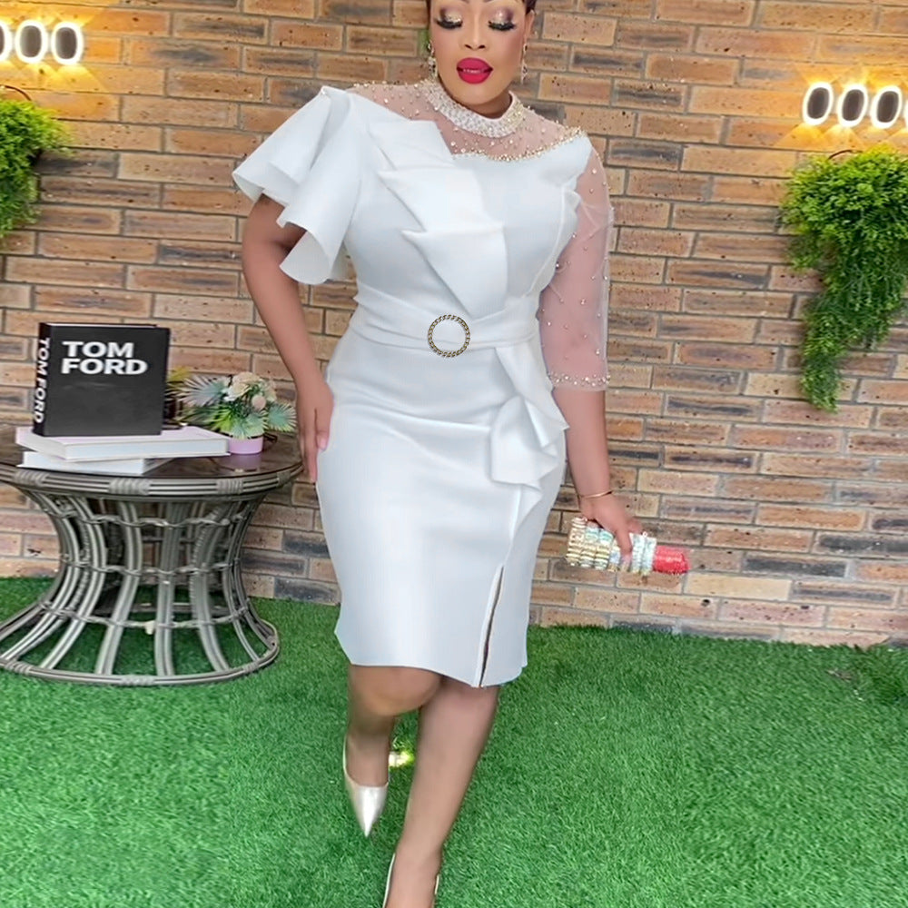 Damen Cocktailkleid mit asymmetrischem Rüschendesign und dekorativen Perlenakzenten R&B