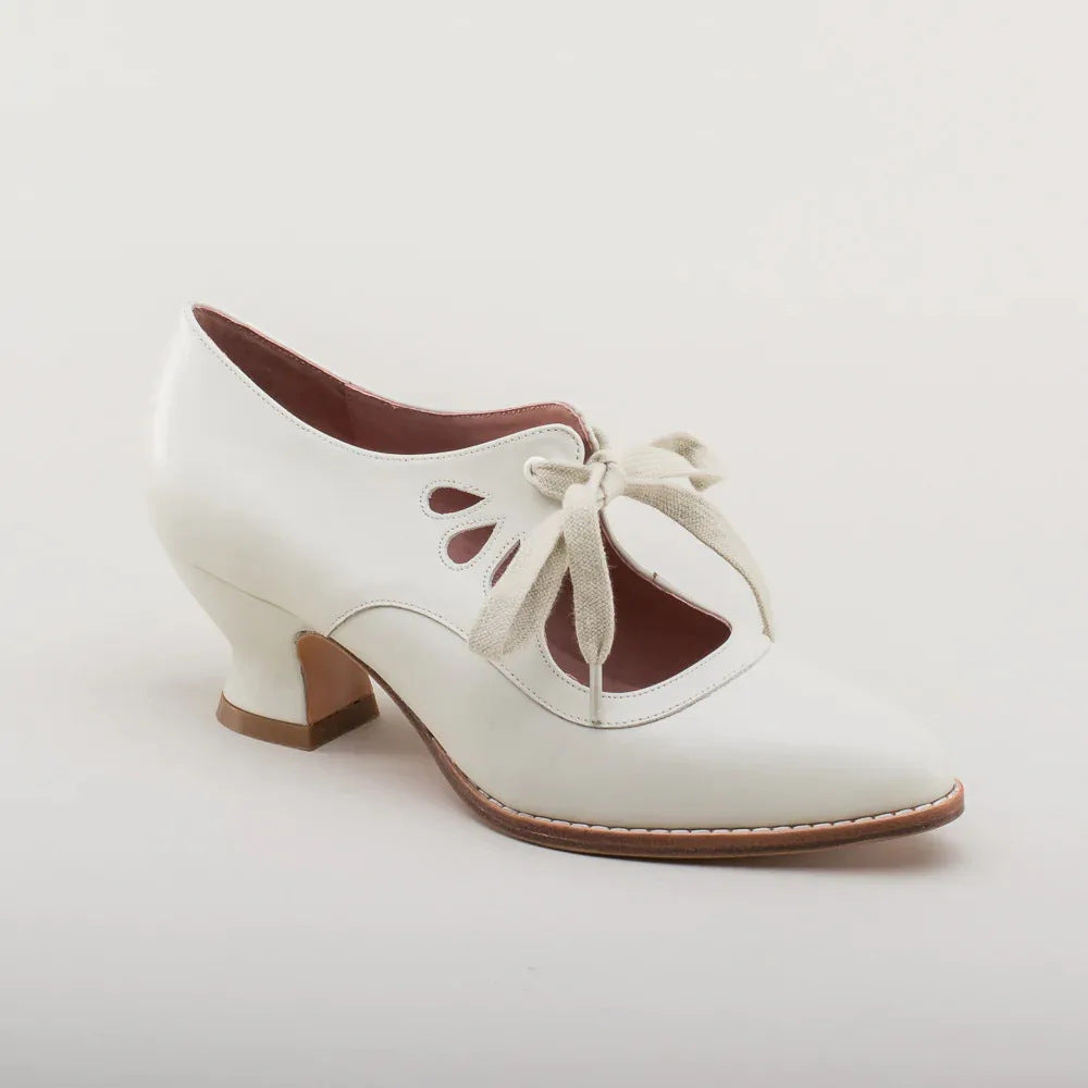 Damen Elegante Schnürschuhe mit ausgefallenen Cut-Out-Details und komfortablem Blockabsatz R&B
