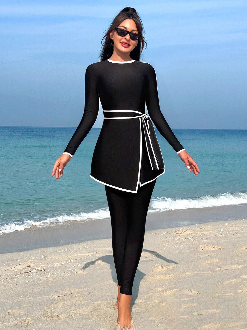 Damen modischer Sportanzug mit Wickeldesign und UV-Schutz R&B