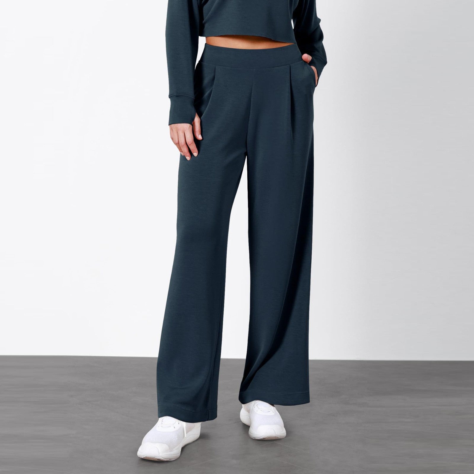 Damen Weit geschnittene Lounge-Hose mit komfortablem Bund und praktischen Taschen R&B