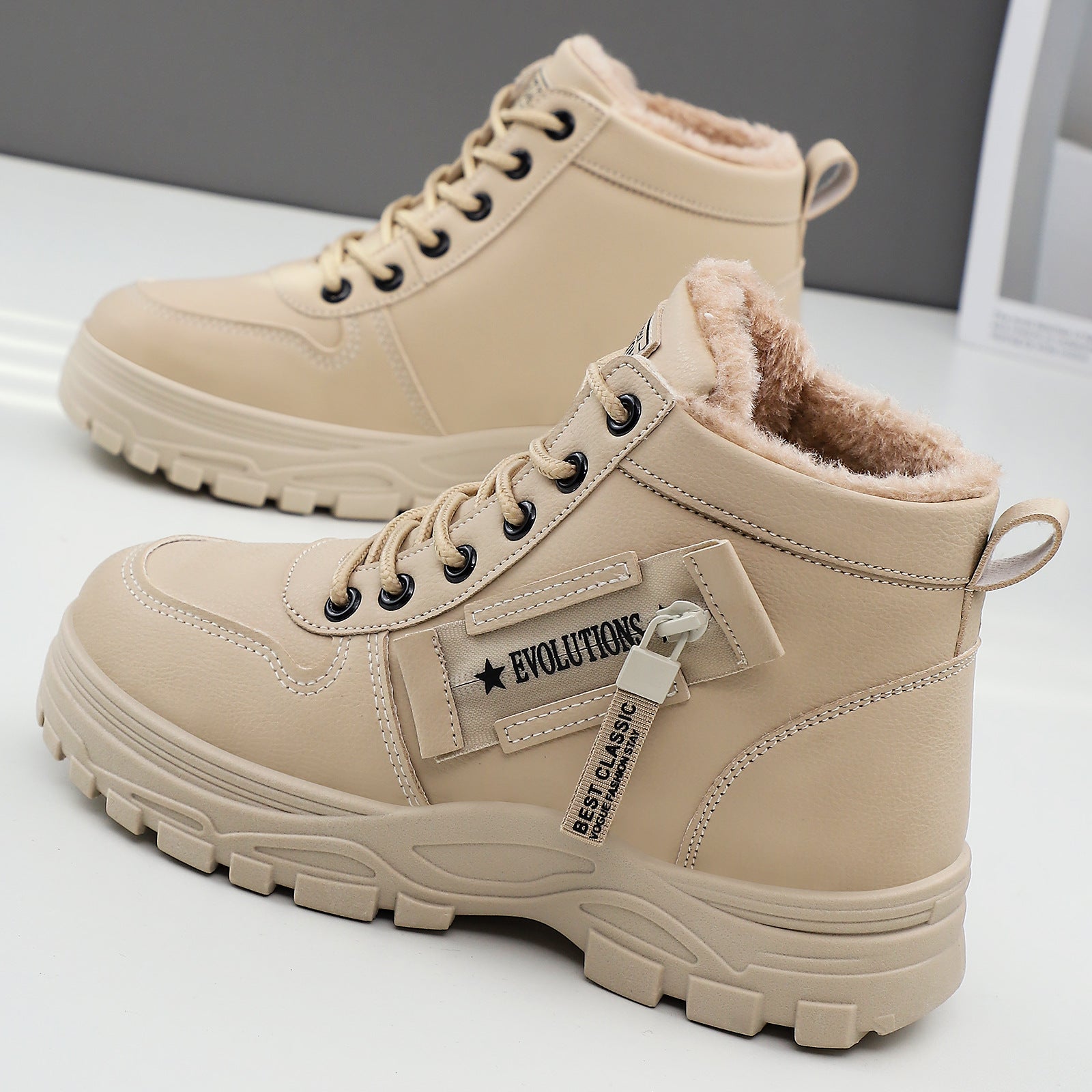 Damen Modische Winterstiefel mit isolierendem Futter und robustem Profil