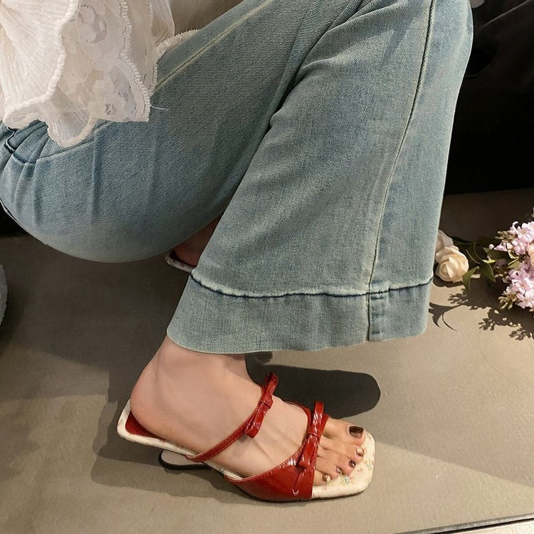 Damen modische Riemchen-Sandaletten mit floralem Design und elegantem Absatz R&B