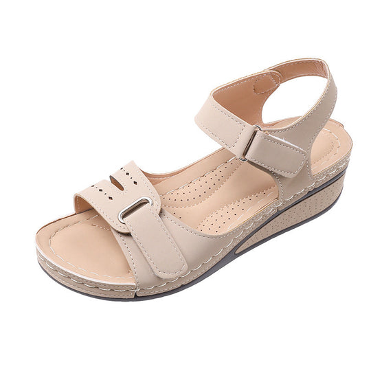 Damen Komfortable Keilsandalen mit verstellbaren Riemen R&B