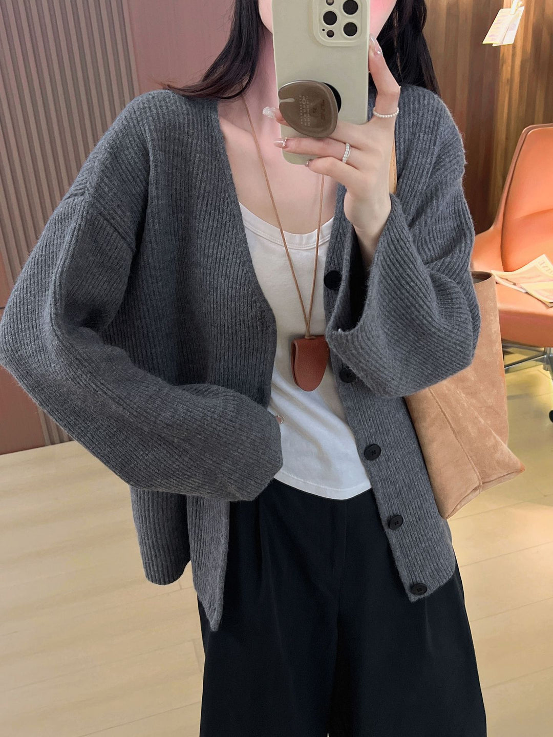 Damen Grob gestrickter Cardigan mit überschnittenen Schultern und Knopfverschluss R&B