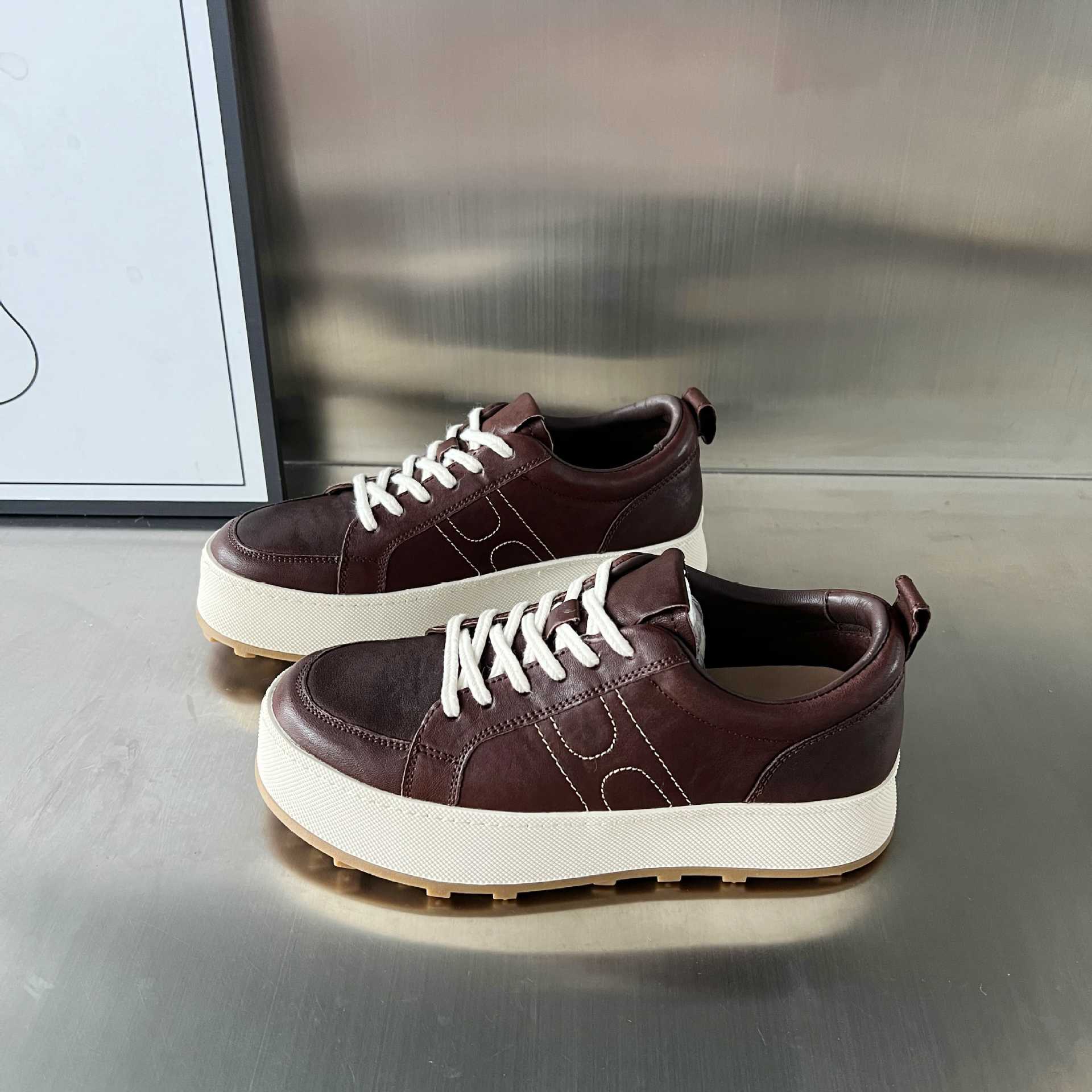 Damen Sportliche Lace-Up Sneakers mit komfortabler Plateau-Sohle R&B