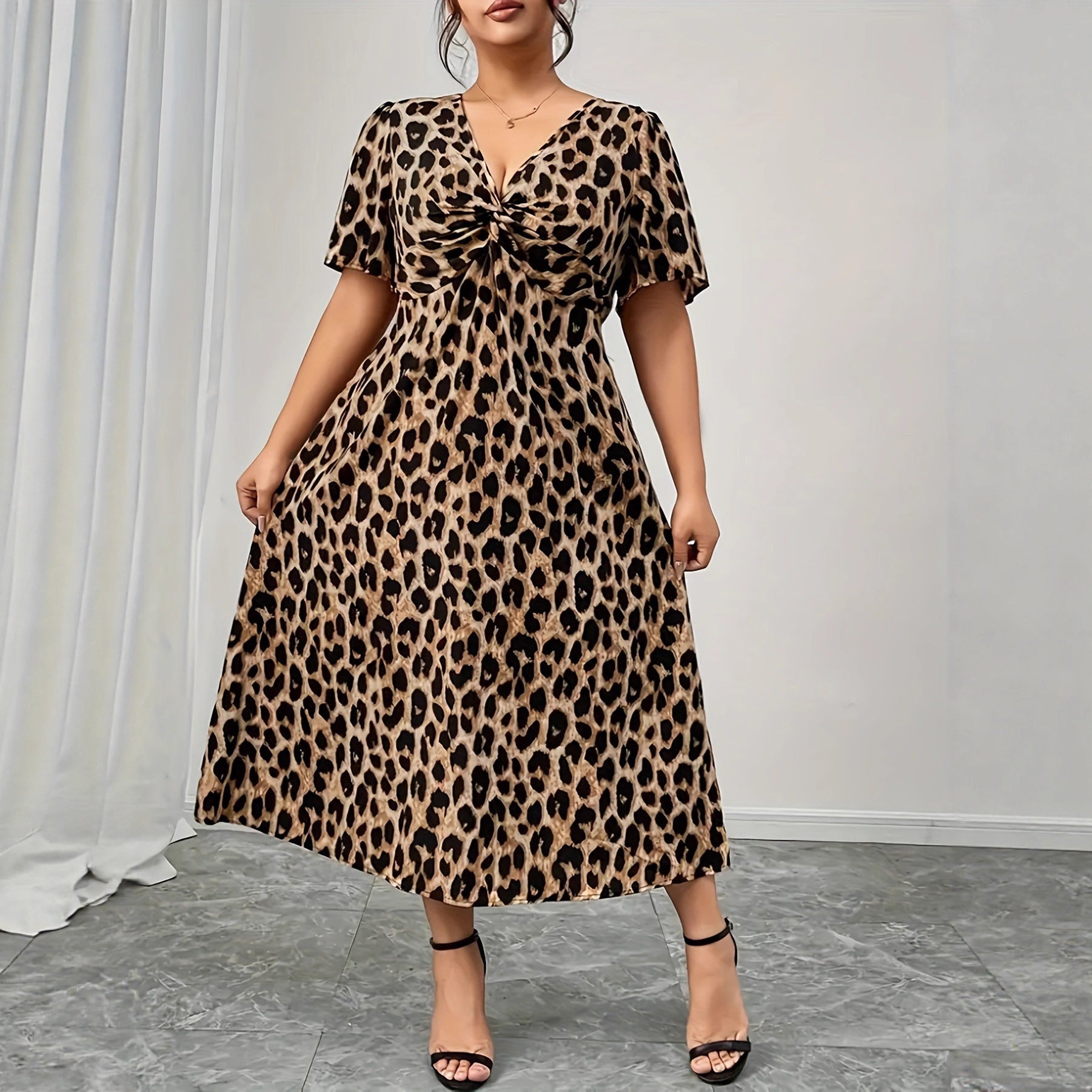 Damen Maxikleid mit raffiniertem Knotendesign und modernem Tiermuster R&B