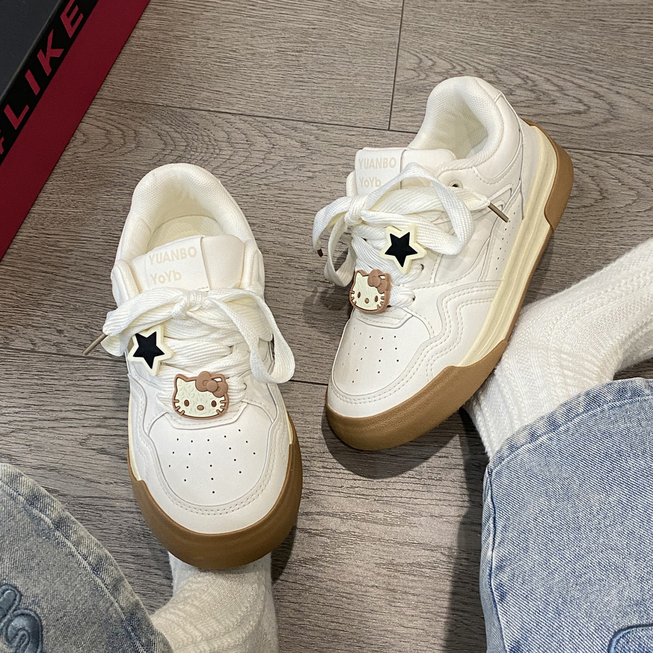 Damen Sportliche Sneaker mit verspielten Applikationen