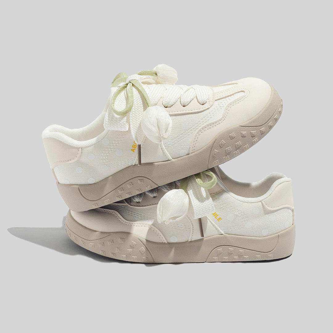 Damen Freizeit Sneakers mit leichtem Punktemuster und verspielten Schleifen R&B
