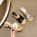 Damen Bequeme und stilvolle Mules mit moderne Prägung EB