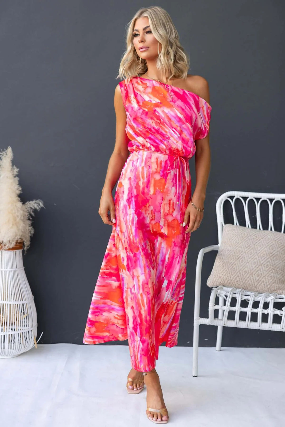 Damen Maxikleid mit asymmetrischem Design und fließendem Stoff R&B