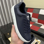 Damen Sneakers mit modischem Design und einzigartigem Markendetail R&B