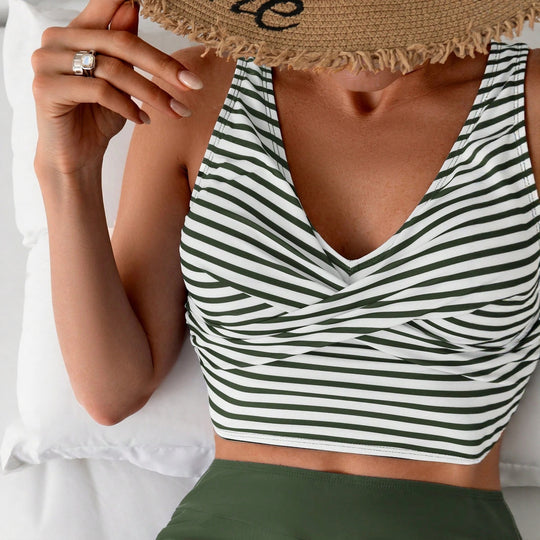 Damen Sportliches Crop-Top und Hochtaillierte Shorts R&B