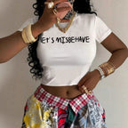 Damen Crop-Top mit aufregendem Statementdruck und figurbetontem Schnitt R&B