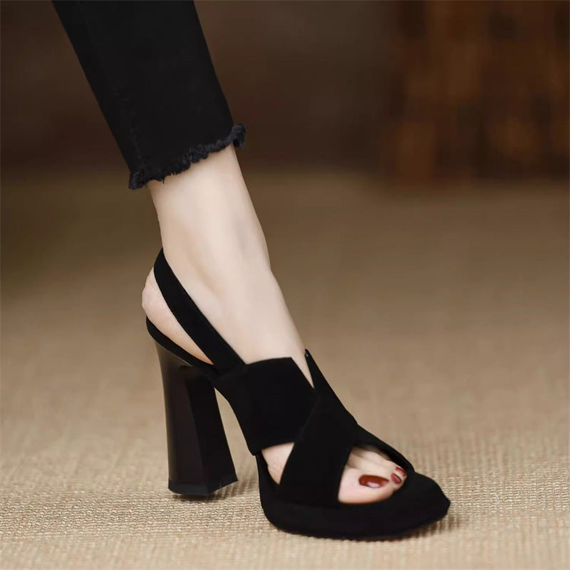 Damen elegante Plateau-Sandaletten mit geschwungenem Design und modischem Riemchen R&B