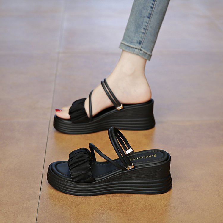 Damen bequeme Wedgesandalen mit modischem Rüschendetail R&B