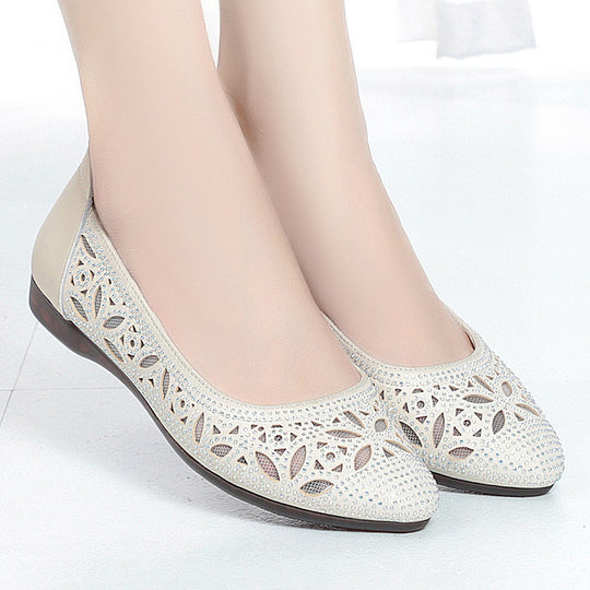 Damen Ballerinas mit filigranem Lochdesign und funkelnden Strassverzierungen R&B
