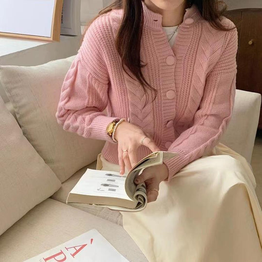 Damen gemütlicher Strickcardigan mit geflochtenem Muster und großen Knöpfen R&B