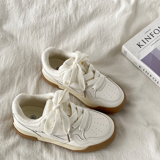 Damen Sportliche Sneakers mit voluminösem Design und innovativer Schnürung R&B